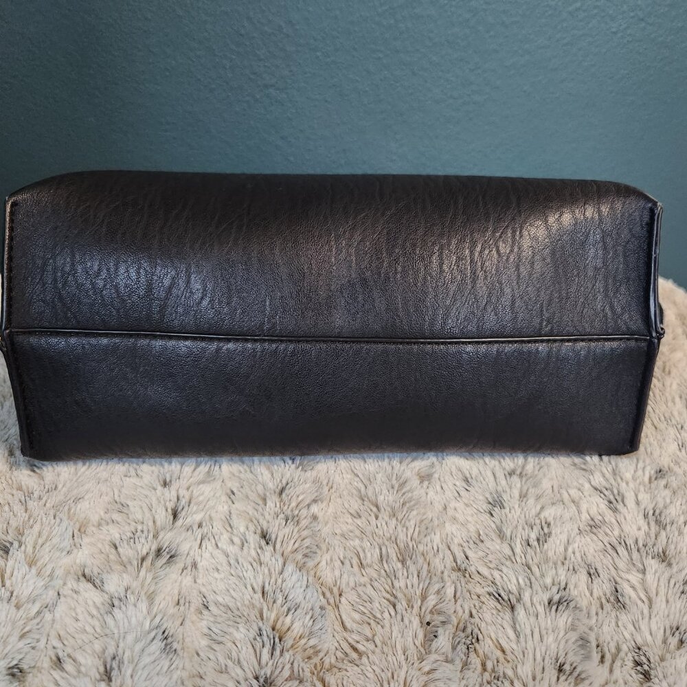 Calvin Klein Sonoma Reversible Tote - Picture 9 of 14